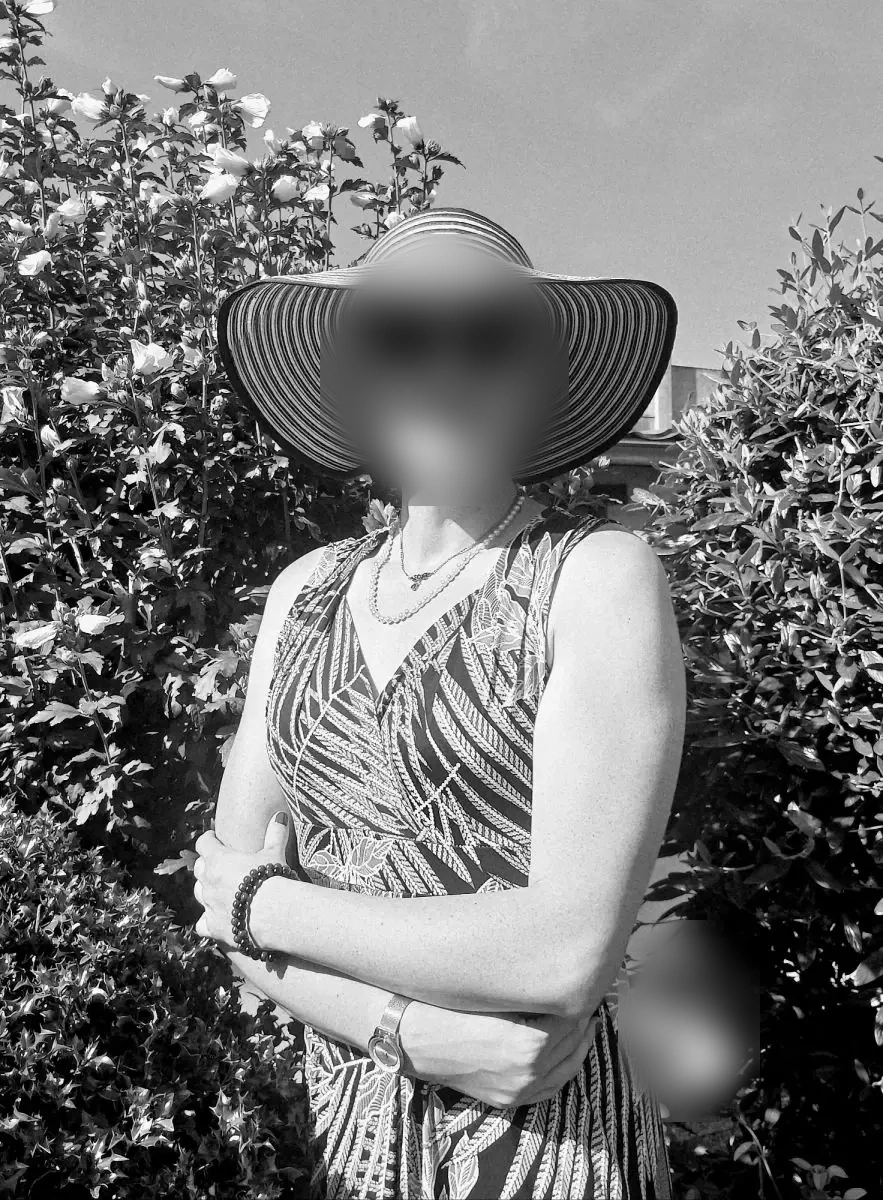 LéaNaughty2000